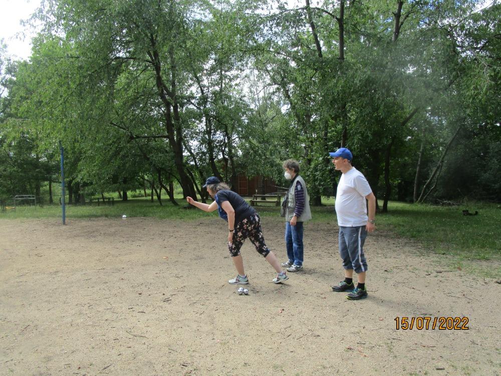 petanque - hoď kouli nejblíž cíle-malé kuličky