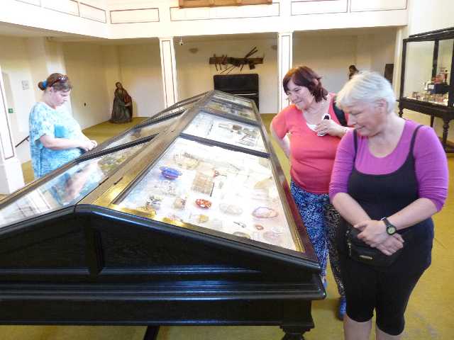 Vimperk - zámecké muzeum - Šumavské sklo